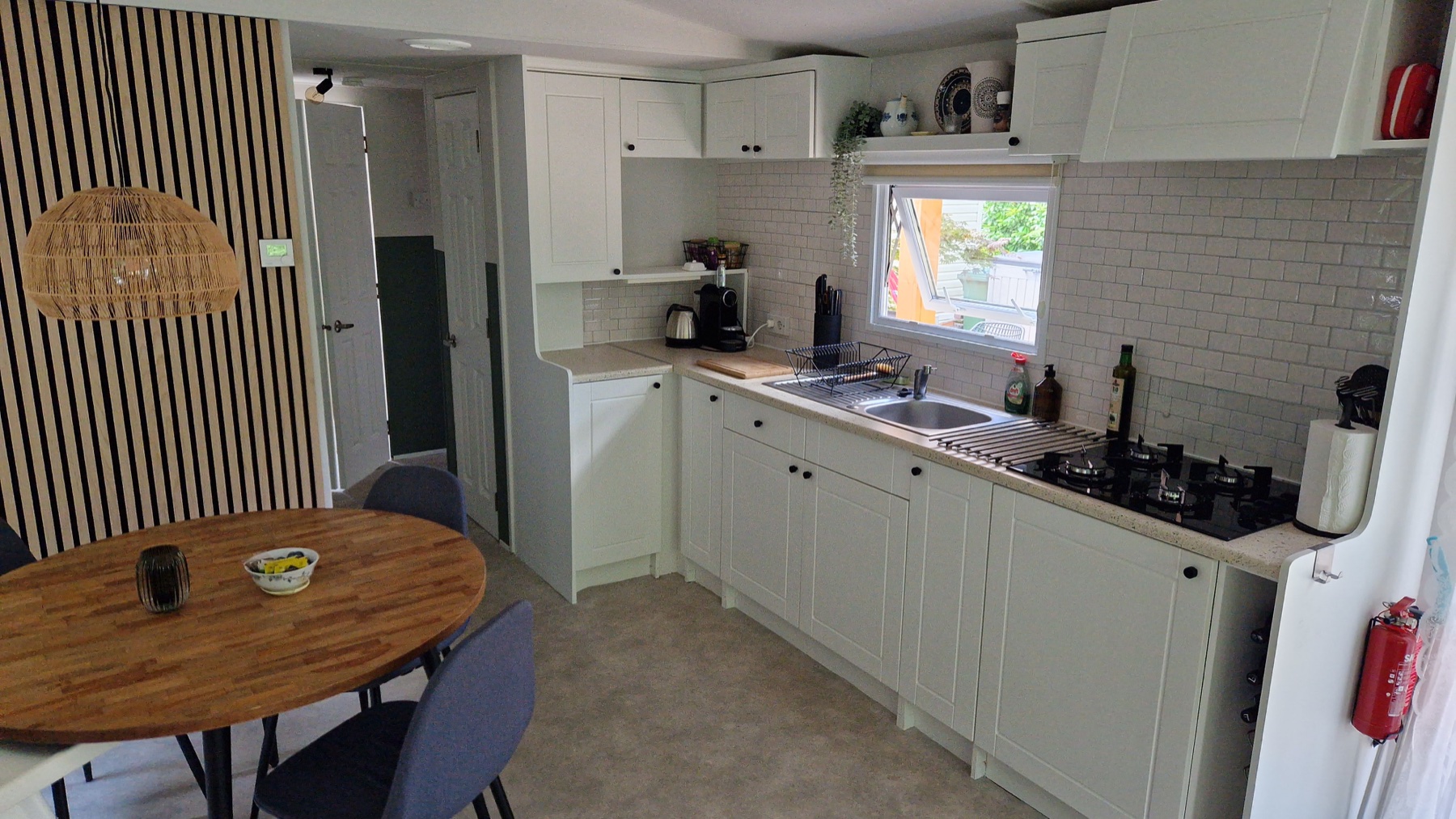Complete keuken van het vakantiehuisje